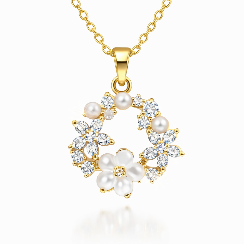 Ivée Pearl Bloom Necklace