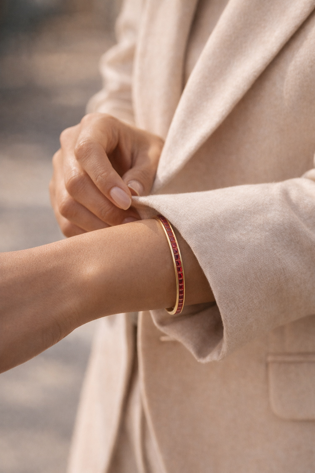 Ivée Ruby Line Slim Bangle