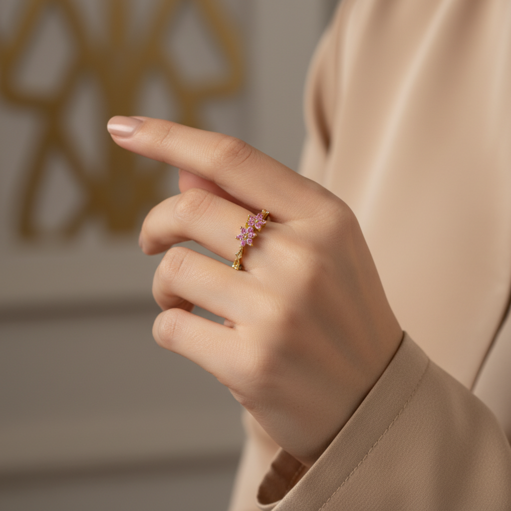 Ivée Blush Bloom Adjustable Ring