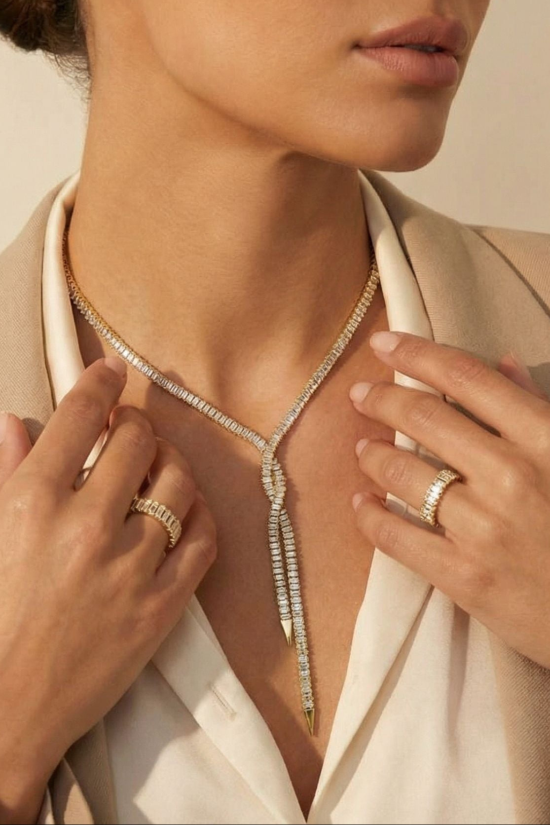 IVÉE Liora Drop Necklace